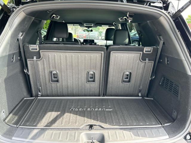 new 2025 Nissan Pathfinder car, priced at $42,557