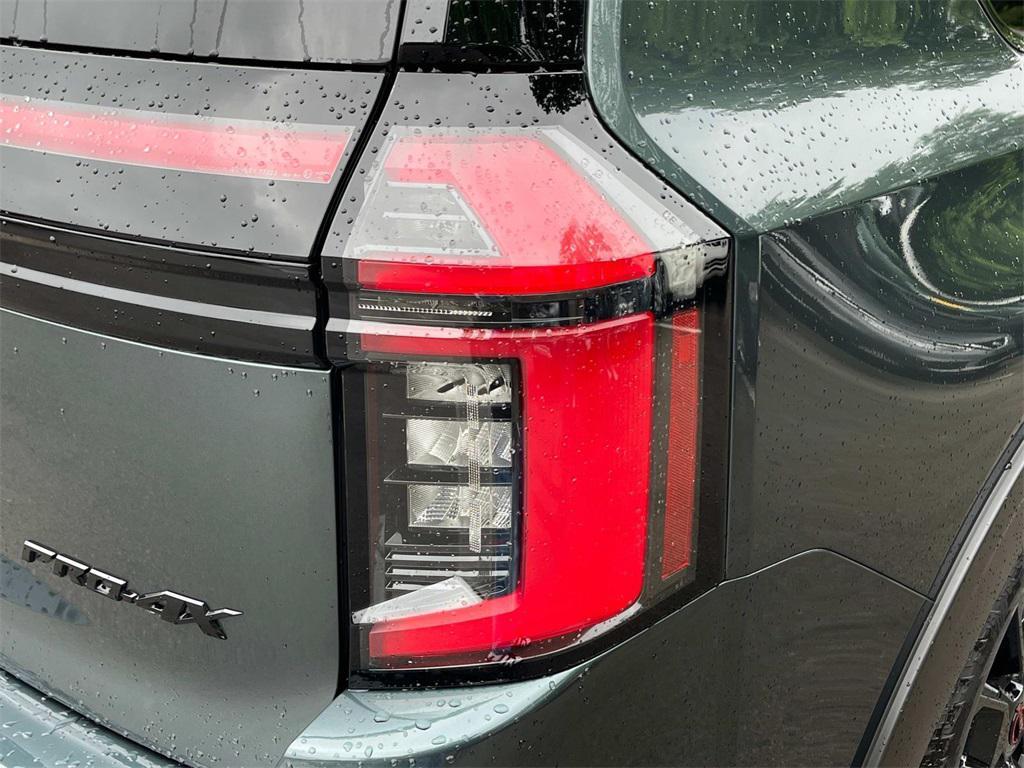 new 2025 Nissan Armada car, priced at $72,431