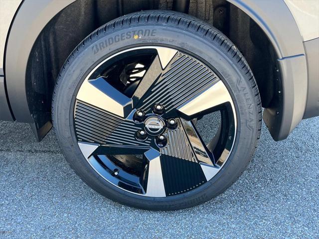 new 2025 Nissan Kicks car, priced at $26,821