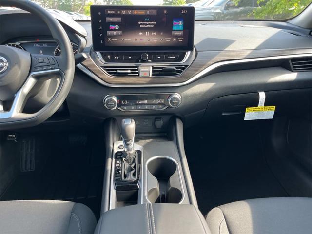new 2025 Nissan Altima car, priced at $29,182