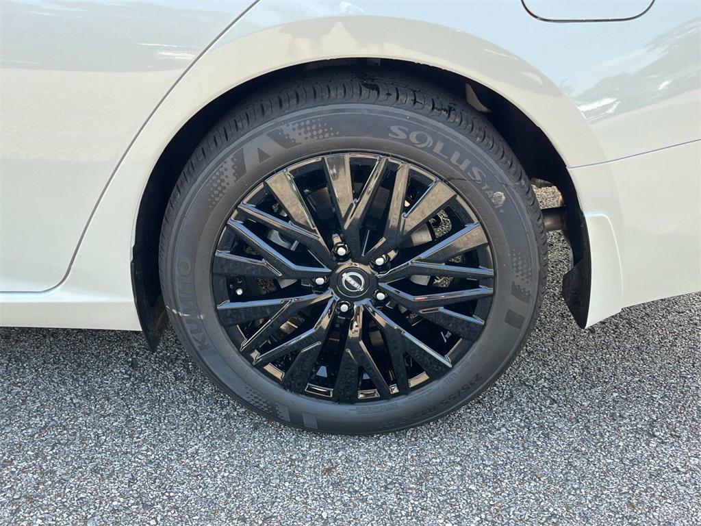 new 2025 Nissan Altima car, priced at $28,882