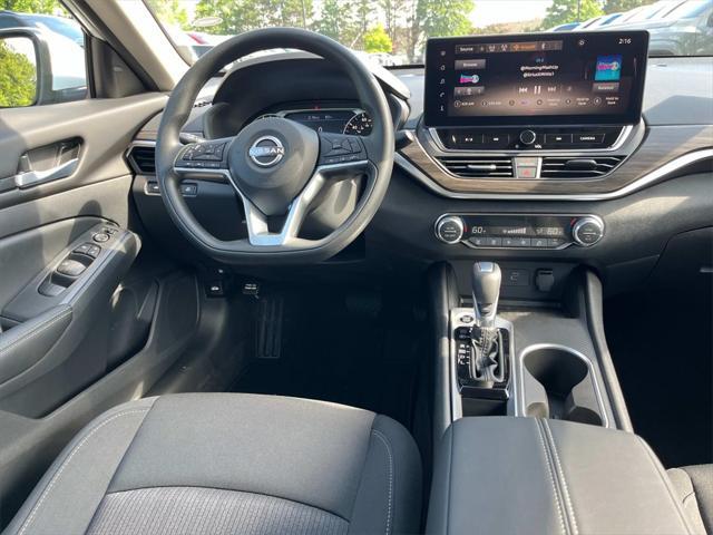 new 2025 Nissan Altima car, priced at $29,182