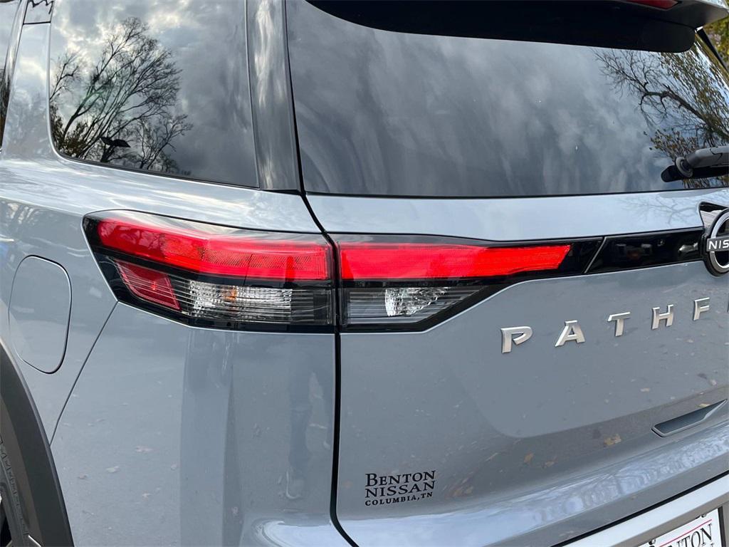 new 2025 Nissan Pathfinder car, priced at $42,725