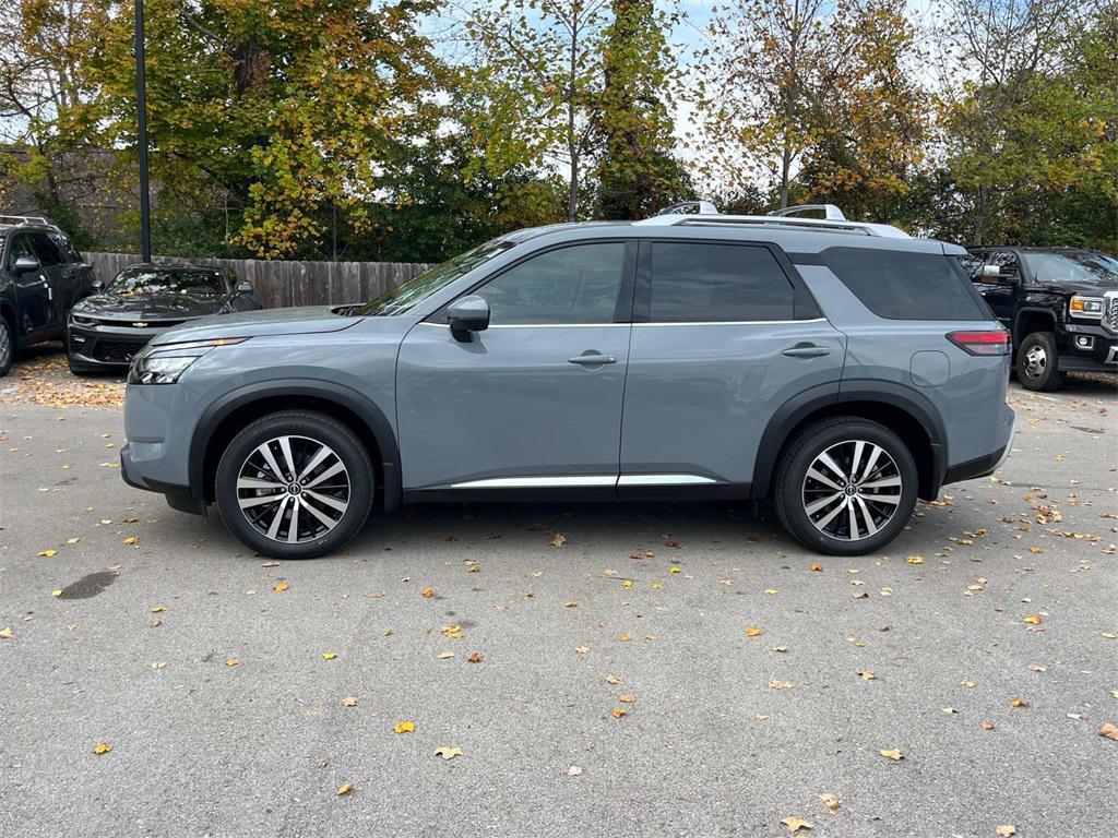new 2025 Nissan Pathfinder car, priced at $42,725
