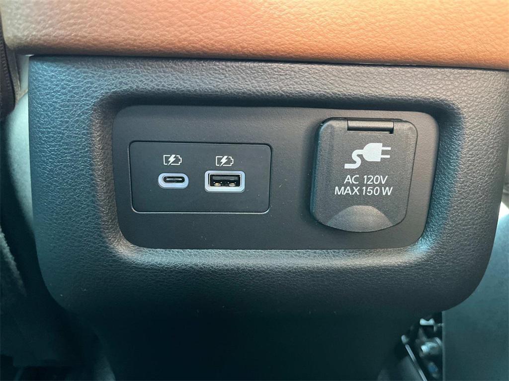 new 2025 Nissan Pathfinder car, priced at $42,725