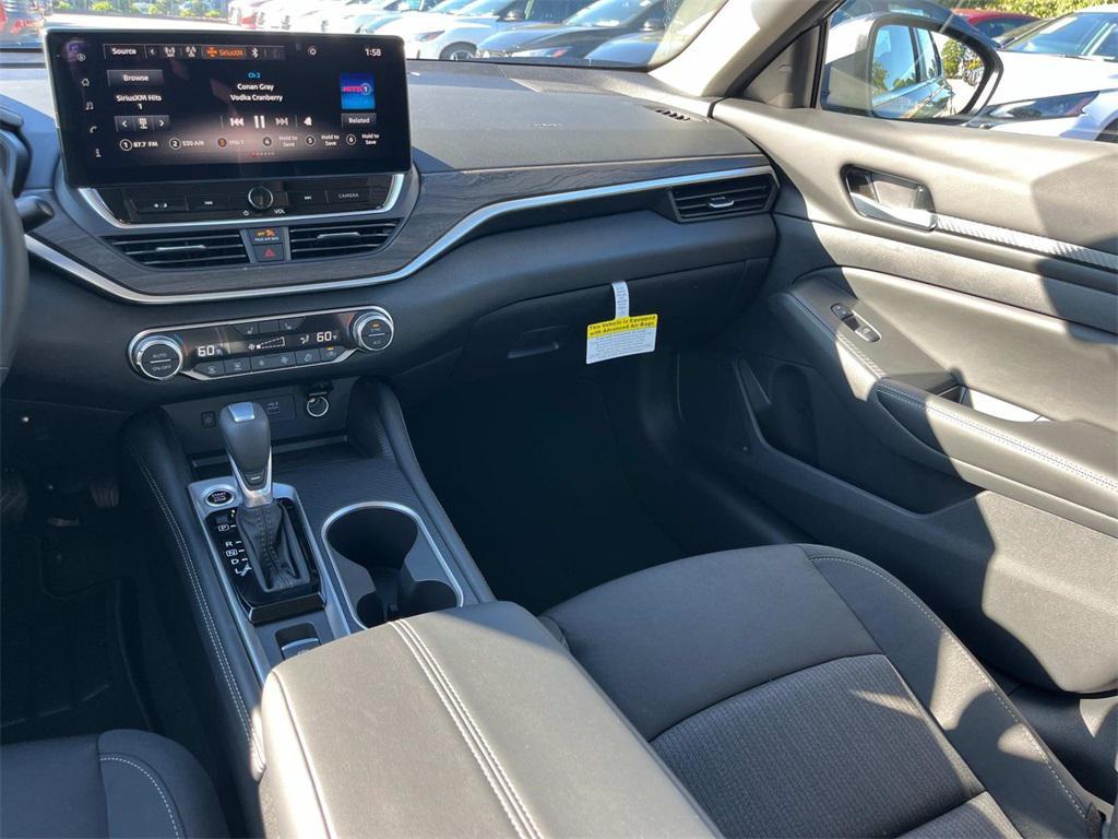 new 2025 Nissan Altima car, priced at $29,074