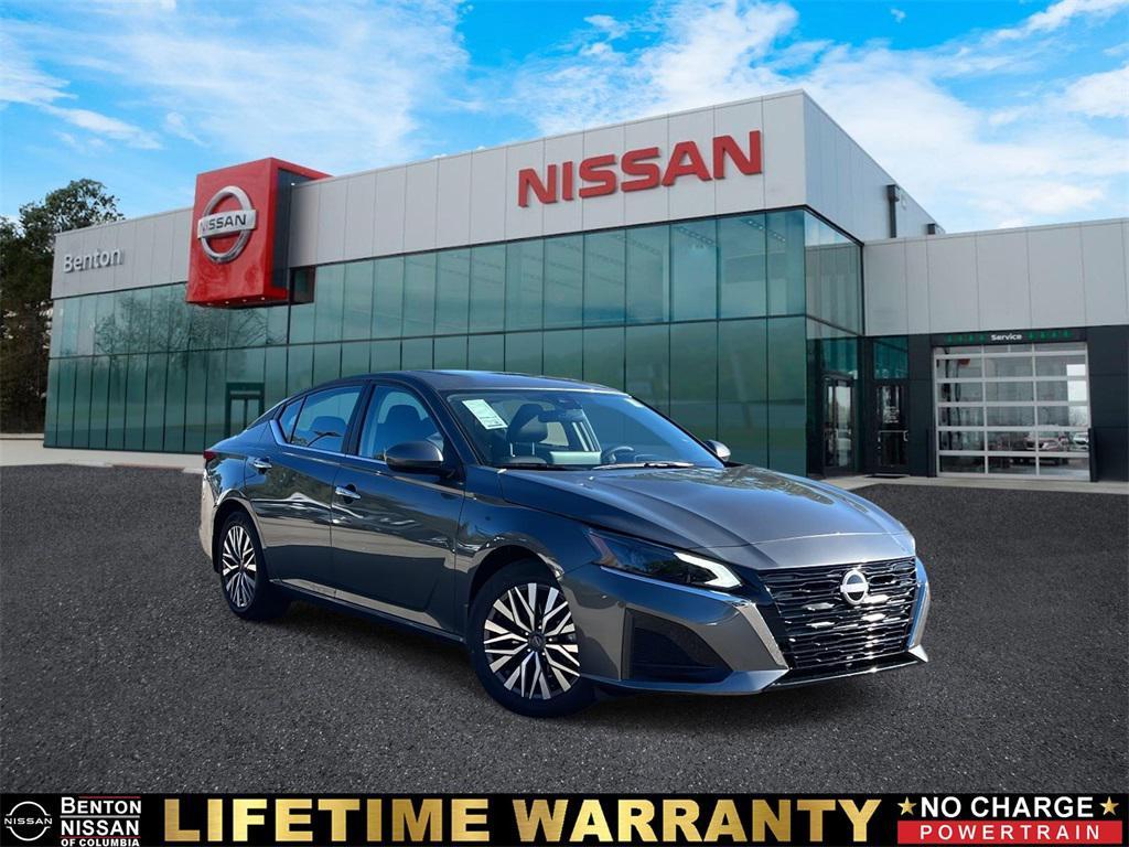 new 2025 Nissan Altima car, priced at $29,964