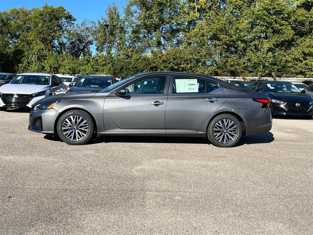 new 2025 Nissan Altima car, priced at $29,074