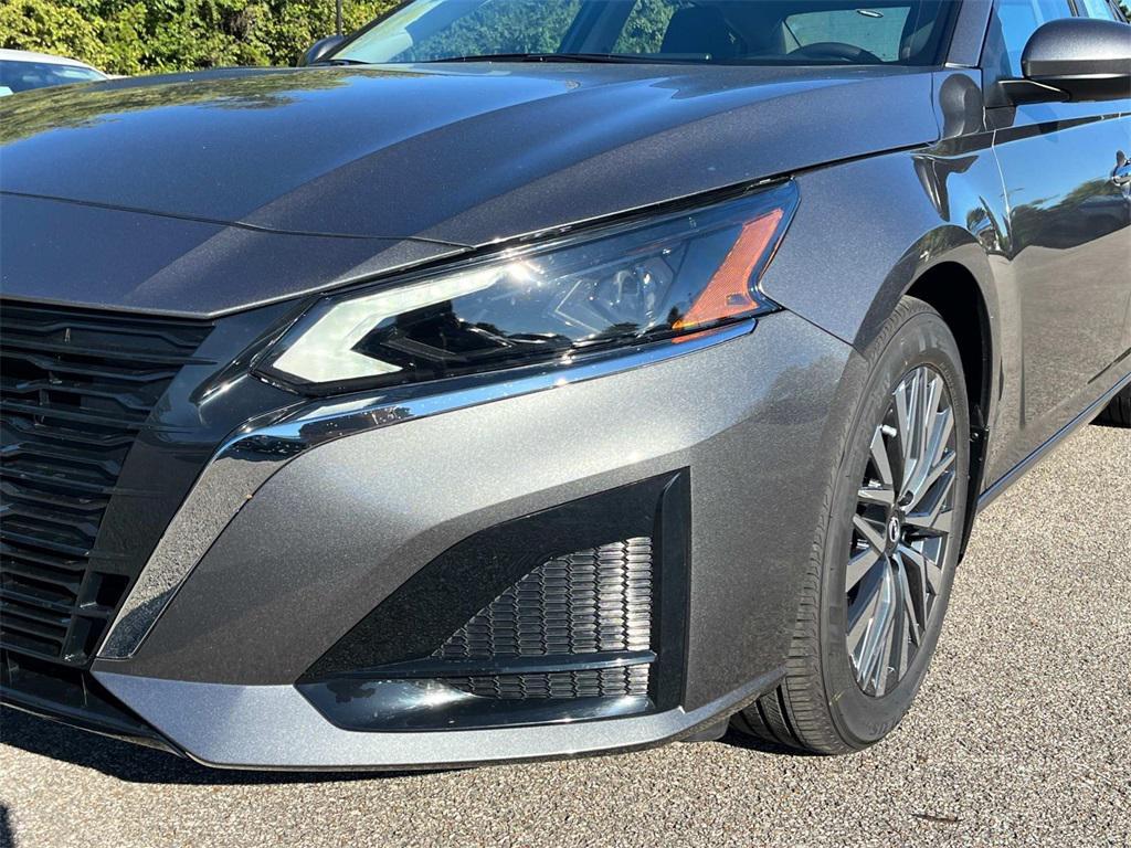 new 2025 Nissan Altima car, priced at $29,074