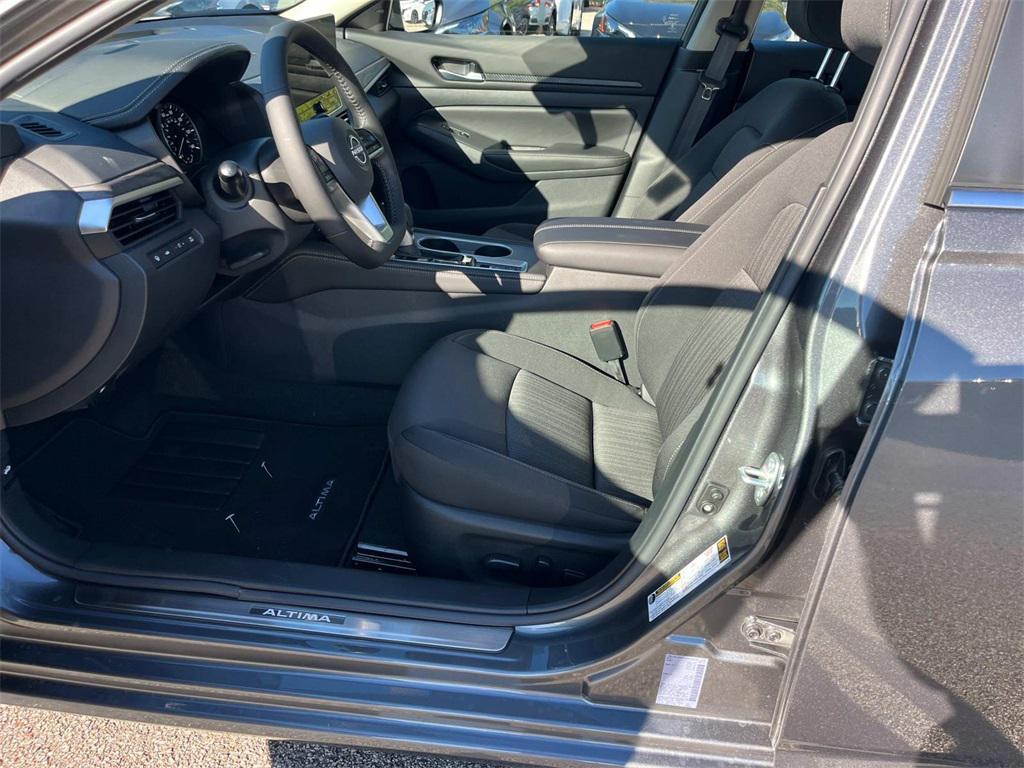 new 2025 Nissan Altima car, priced at $29,074