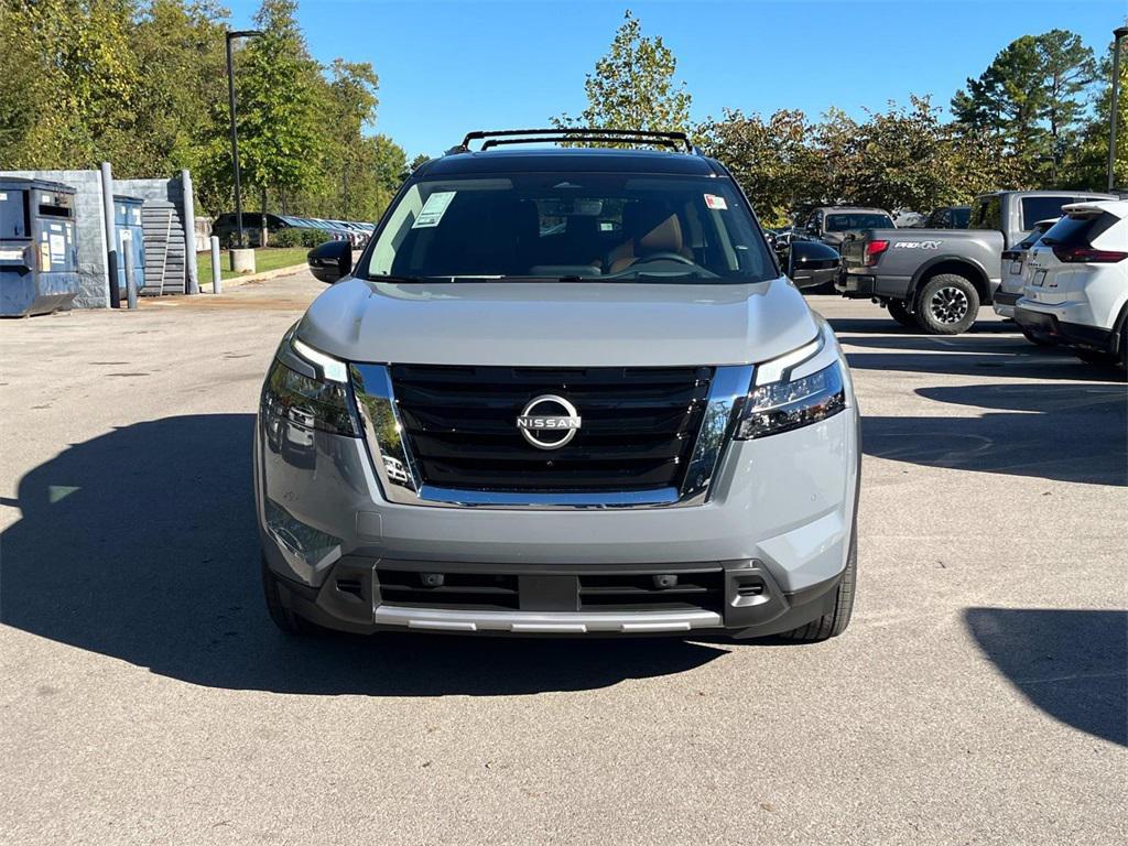 new 2025 Nissan Pathfinder car, priced at $44,622