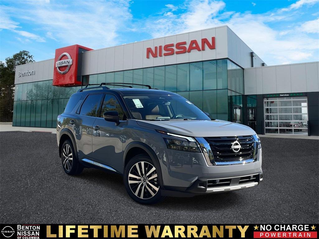new 2025 Nissan Pathfinder car, priced at $44,622