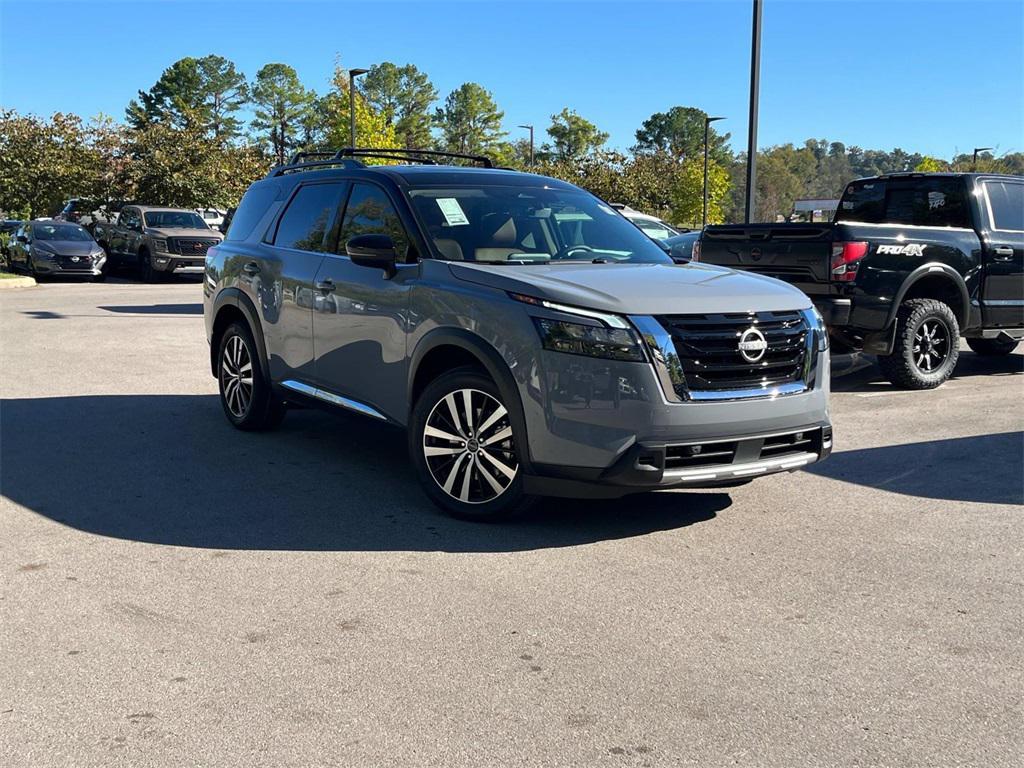new 2025 Nissan Pathfinder car, priced at $44,622