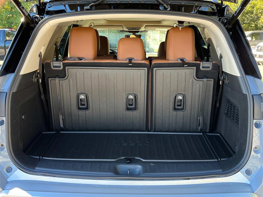 new 2025 Nissan Pathfinder car, priced at $44,622