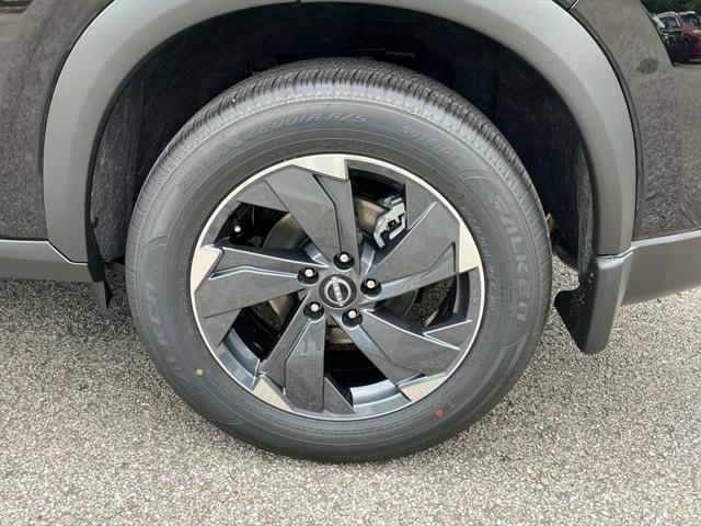 new 2025 Nissan Rogue car, priced at $32,329