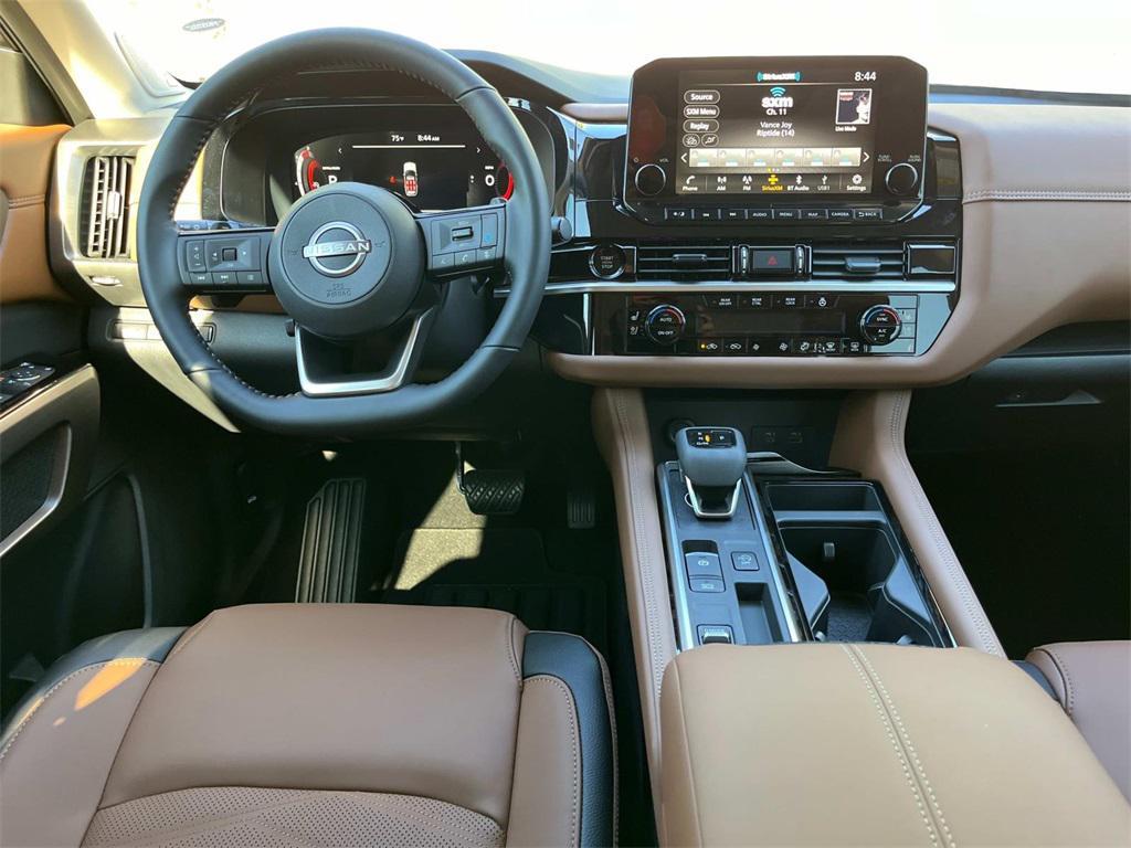 new 2025 Nissan Pathfinder car, priced at $40,521