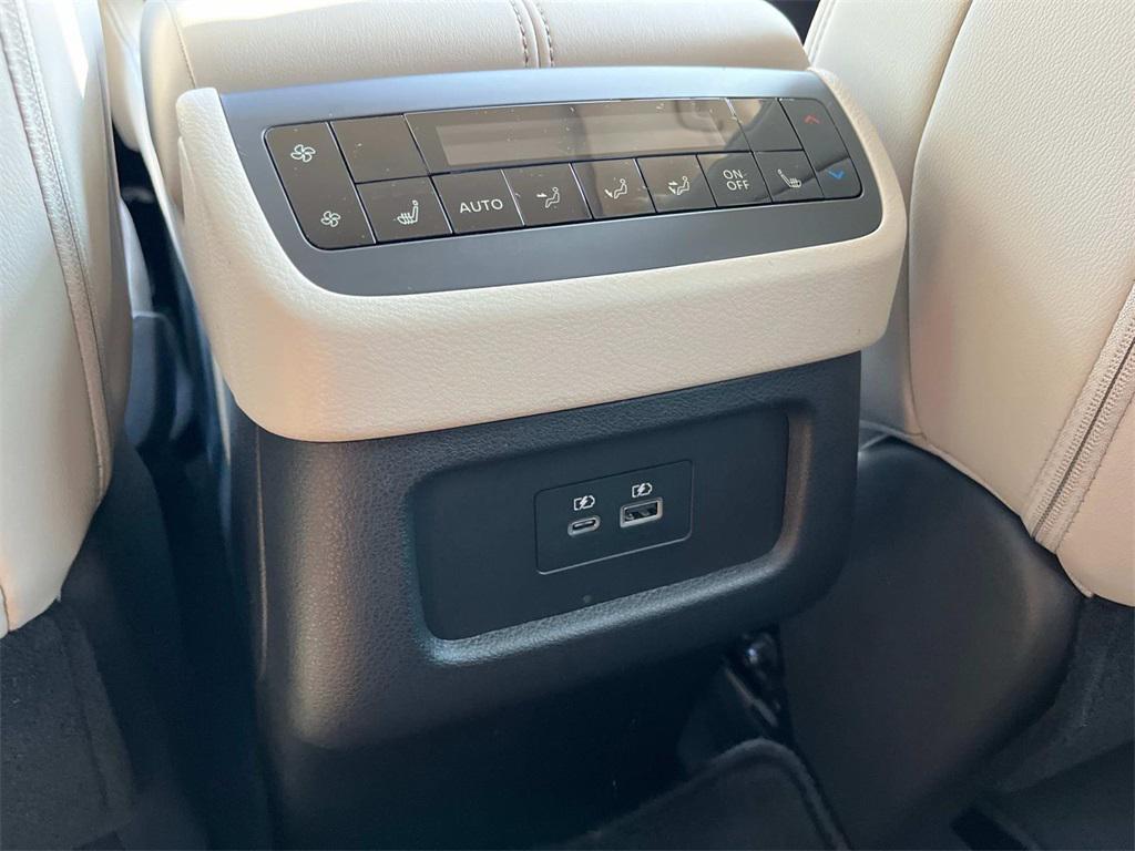 new 2025 Nissan Pathfinder car, priced at $44,748