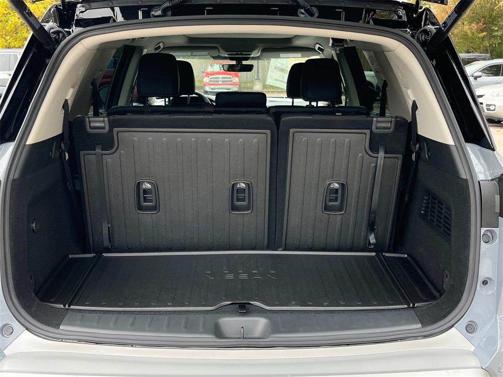 new 2025 Nissan Pathfinder car, priced at $41,973