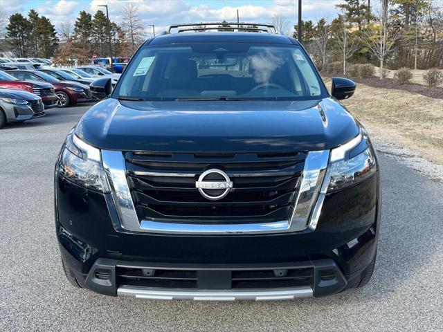 new 2025 Nissan Pathfinder car, priced at $43,568