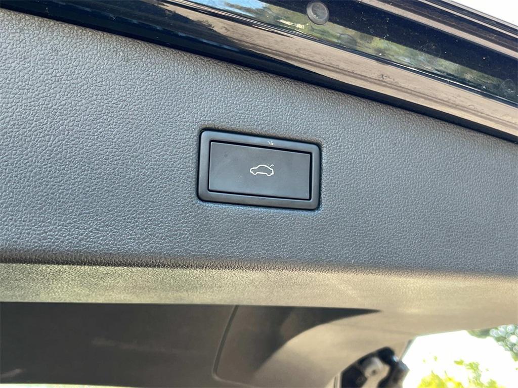 used 2022 Volkswagen Tiguan car, priced at $19,916