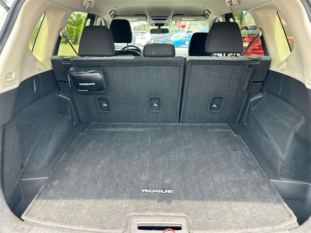 used 2023 Nissan Rogue car, priced at $20,236