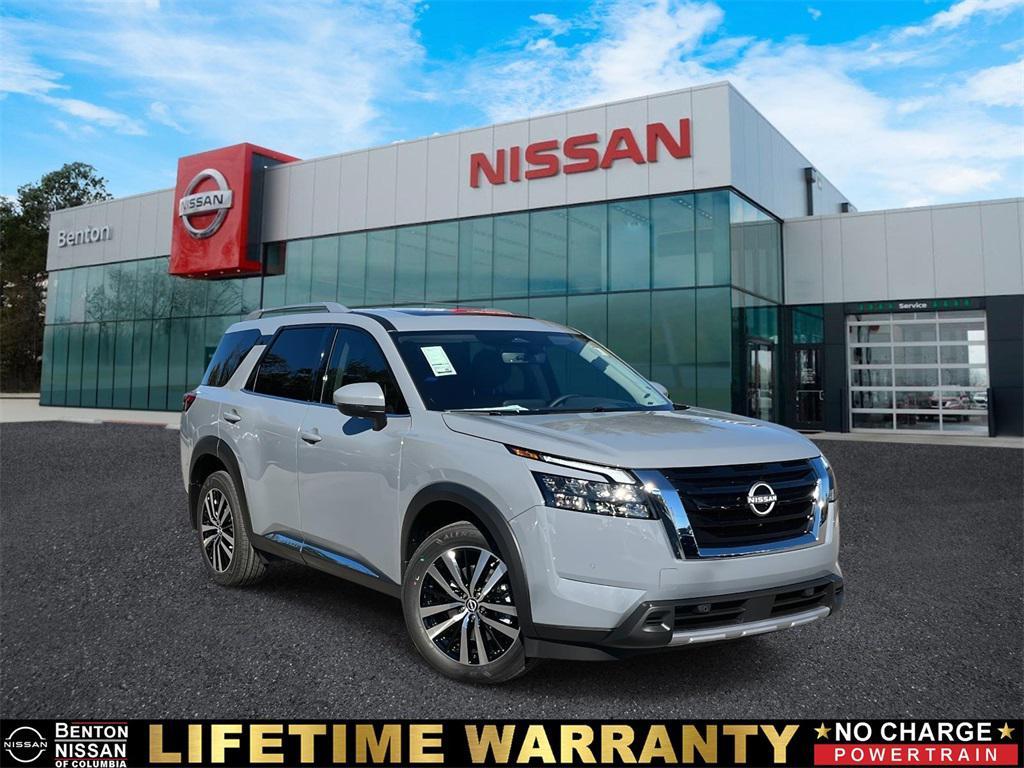 new 2025 Nissan Pathfinder car, priced at $44,698