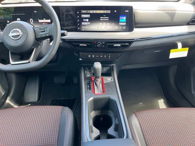new 2025 Nissan Kicks car, priced at $27,984