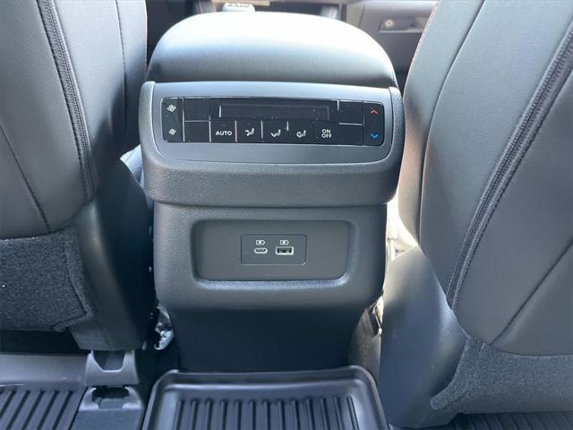 new 2025 Nissan Pathfinder car, priced at $43,013