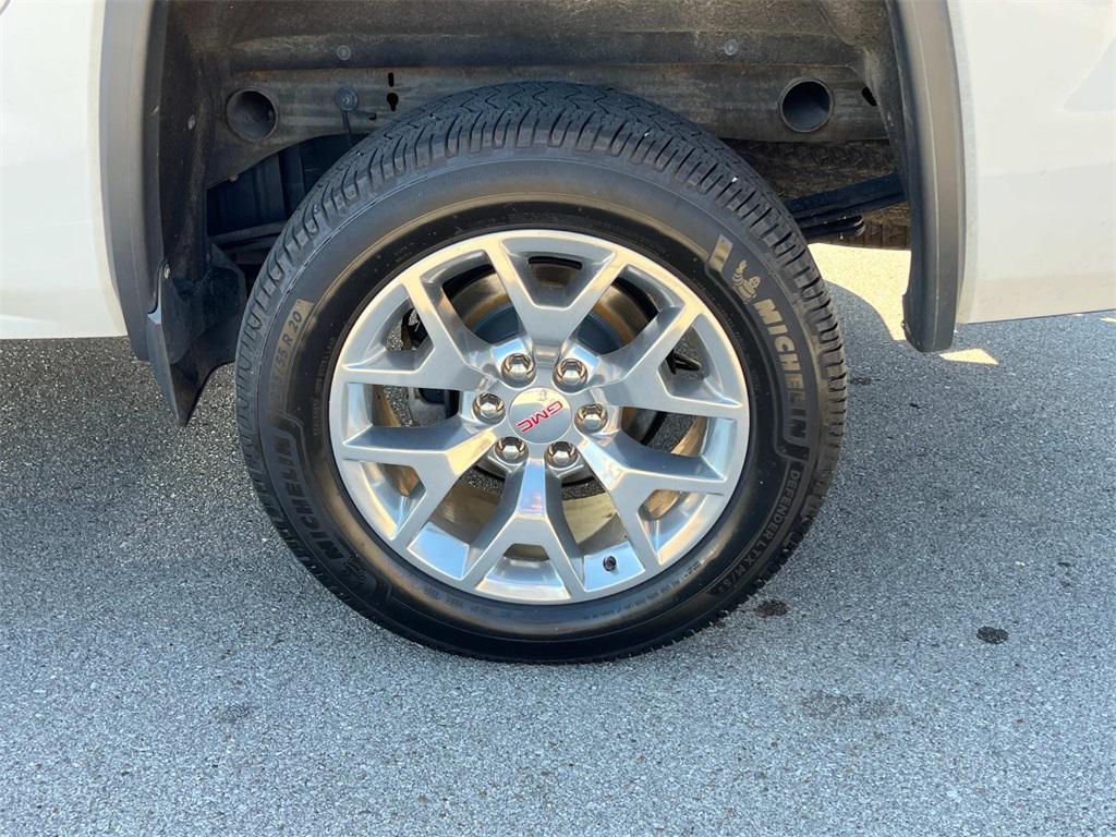 used 2018 GMC Sierra 1500 car, priced at $23,675