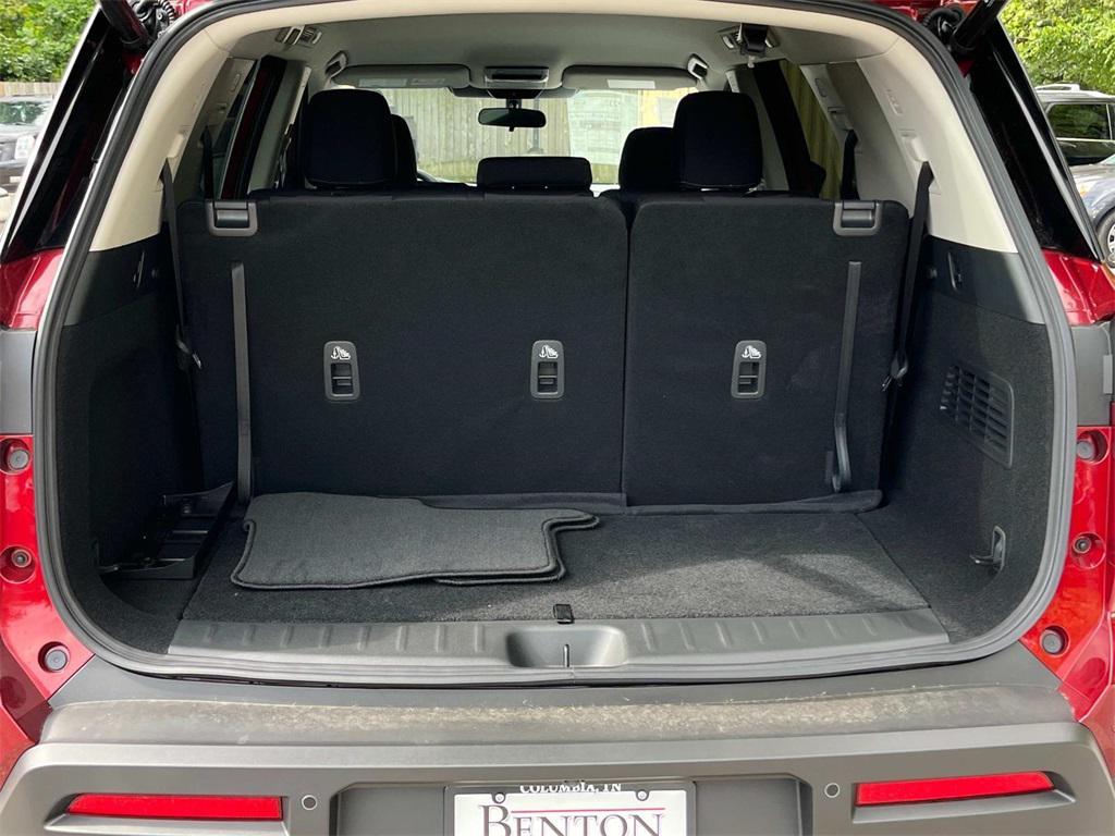 new 2025 Nissan Pathfinder car, priced at $41,202