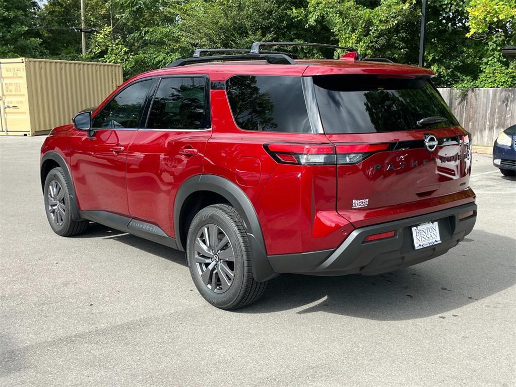 new 2025 Nissan Pathfinder car, priced at $41,202