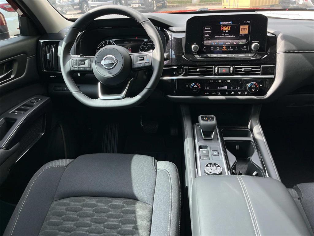 new 2025 Nissan Pathfinder car, priced at $41,202