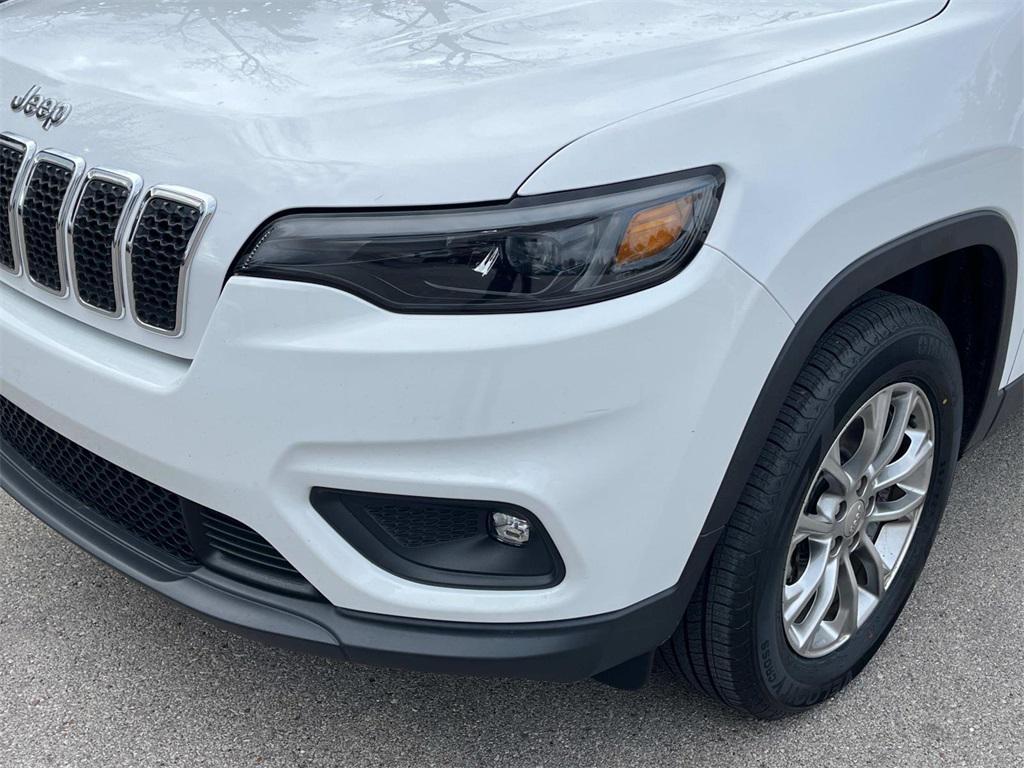 used 2019 Jeep Cherokee car, priced at $16,329