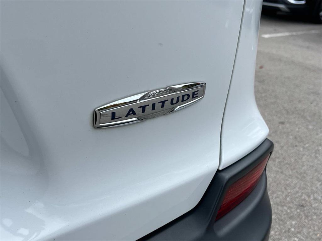 used 2019 Jeep Cherokee car, priced at $16,329