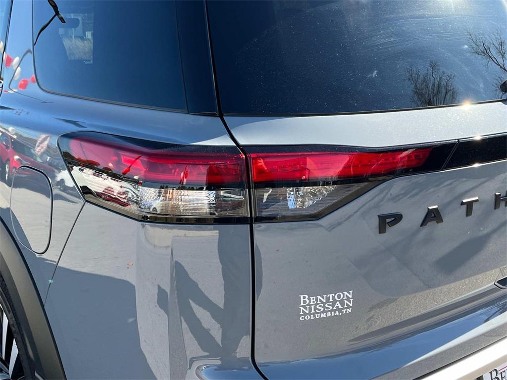 used 2025 Nissan Pathfinder car, priced at $41,651