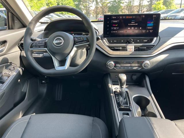 new 2025 Nissan Altima car, priced at $30,047