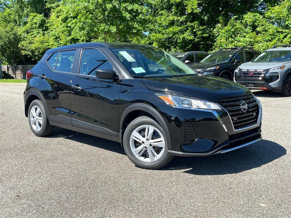 new 2025 Nissan Kicks car, priced at $22,764