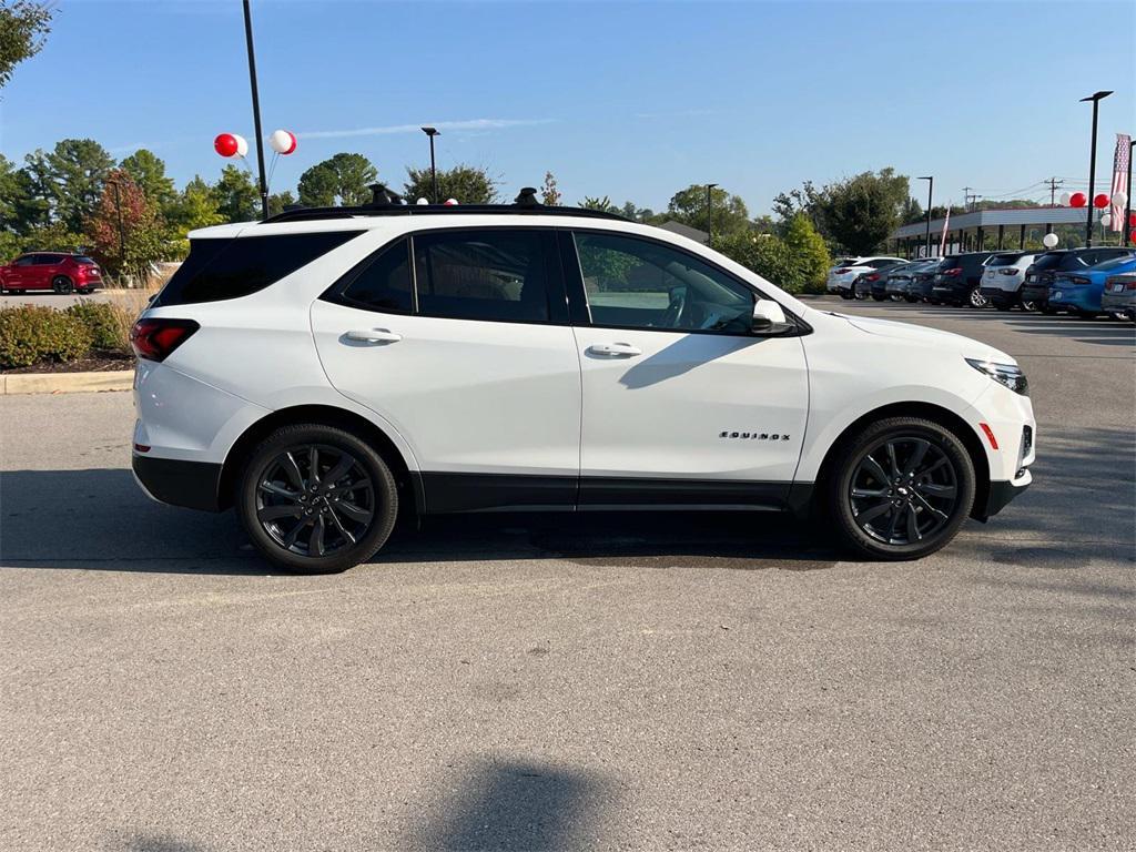 used 2022 Chevrolet Equinox car, priced at $21,054