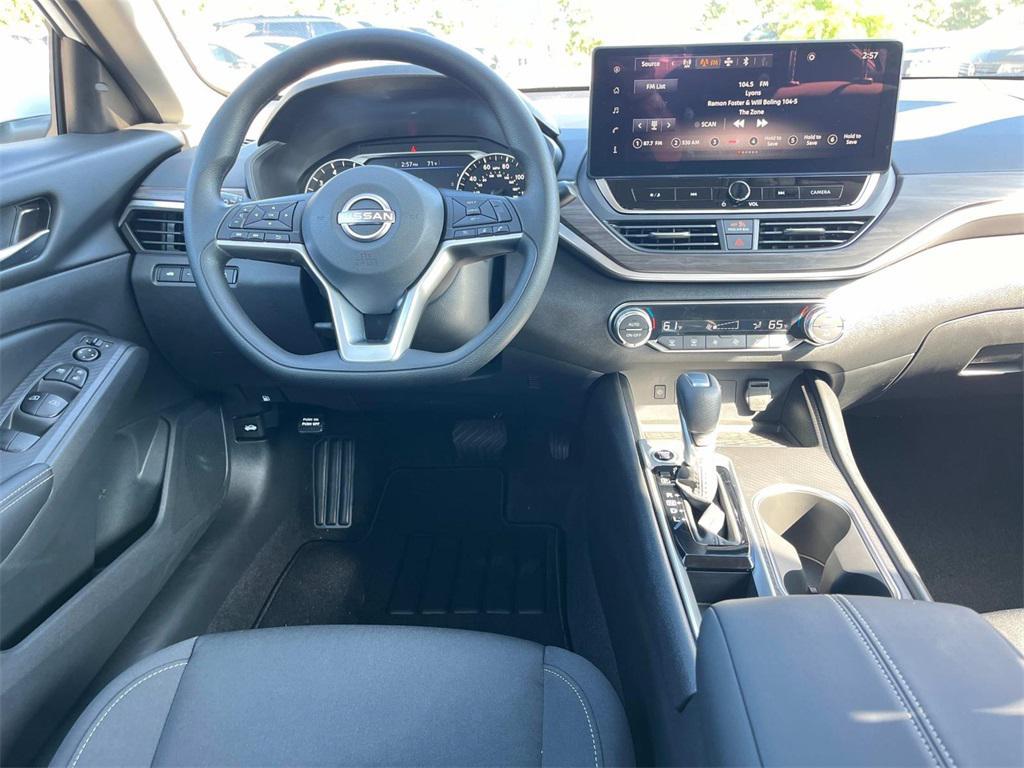 new 2025 Nissan Altima car, priced at $28,801