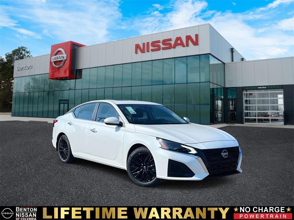 new 2025 Nissan Altima car, priced at $28,801