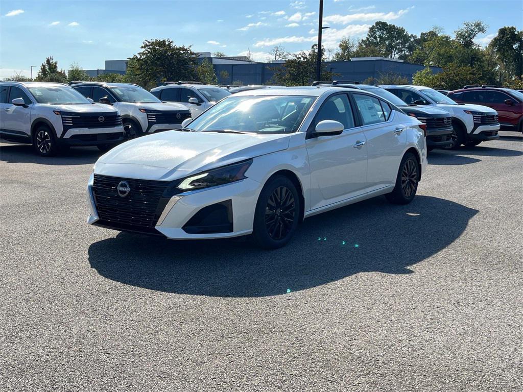new 2025 Nissan Altima car, priced at $28,801