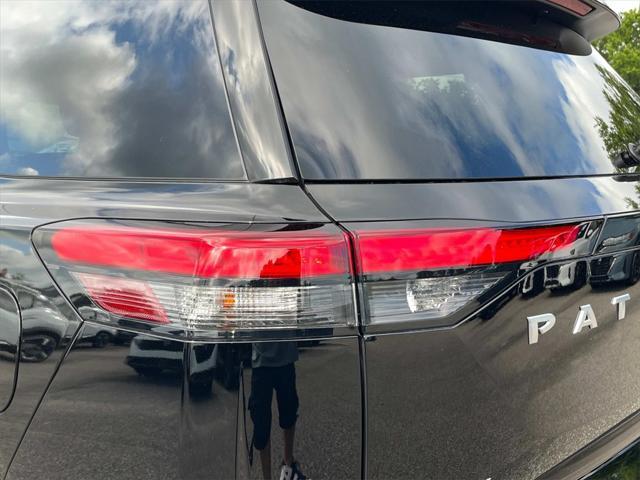 new 2025 Nissan Pathfinder car, priced at $39,276