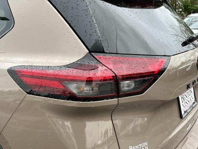 new 2025 Nissan Rogue car, priced at $33,462