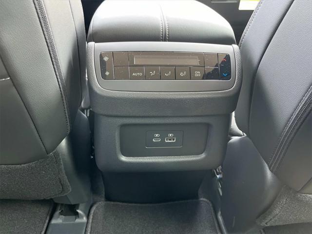 new 2025 Nissan Pathfinder car, priced at $41,153