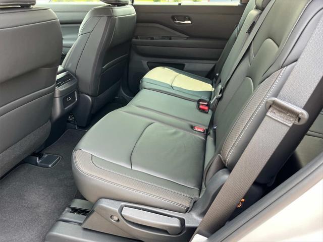 new 2025 Nissan Pathfinder car, priced at $41,153