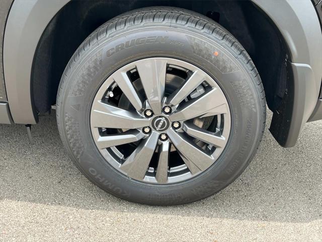 new 2025 Nissan Pathfinder car, priced at $38,097