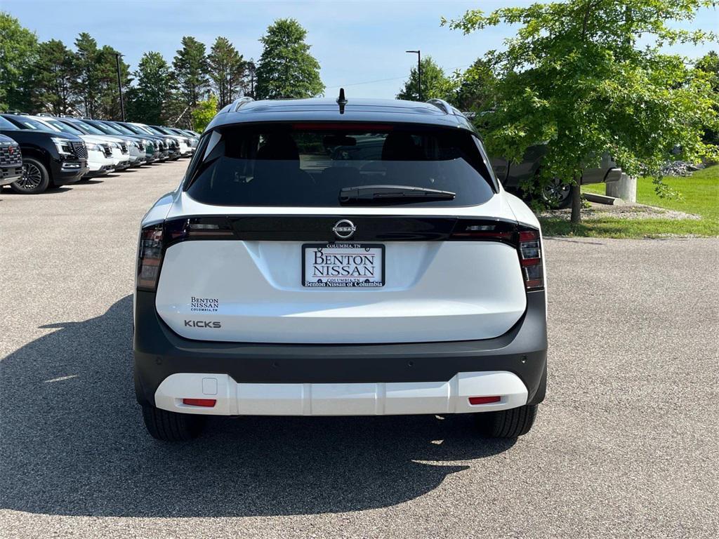 new 2025 Nissan Kicks car, priced at $25,429