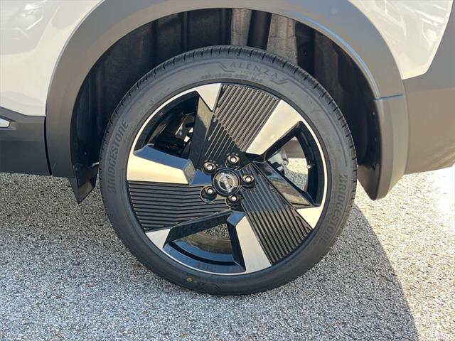 new 2025 Nissan Kicks car, priced at $27,156