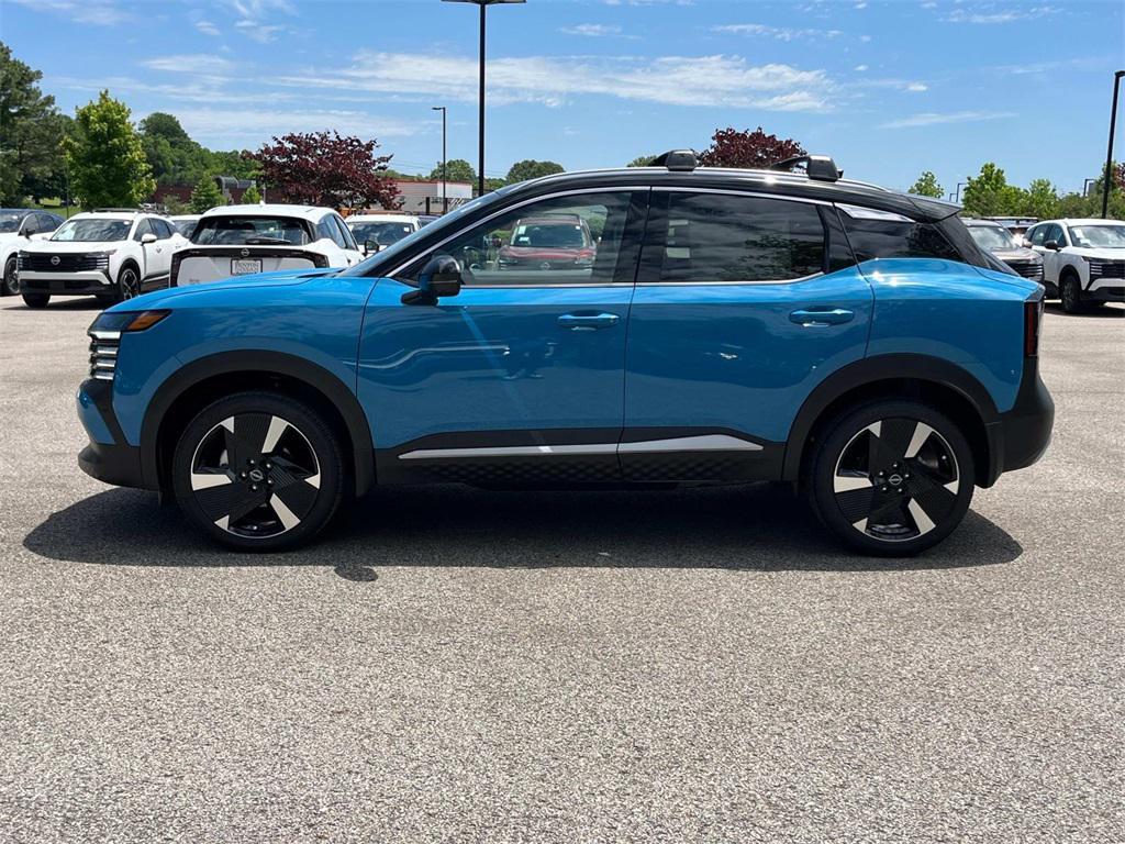 new 2025 Nissan Kicks car, priced at $28,003