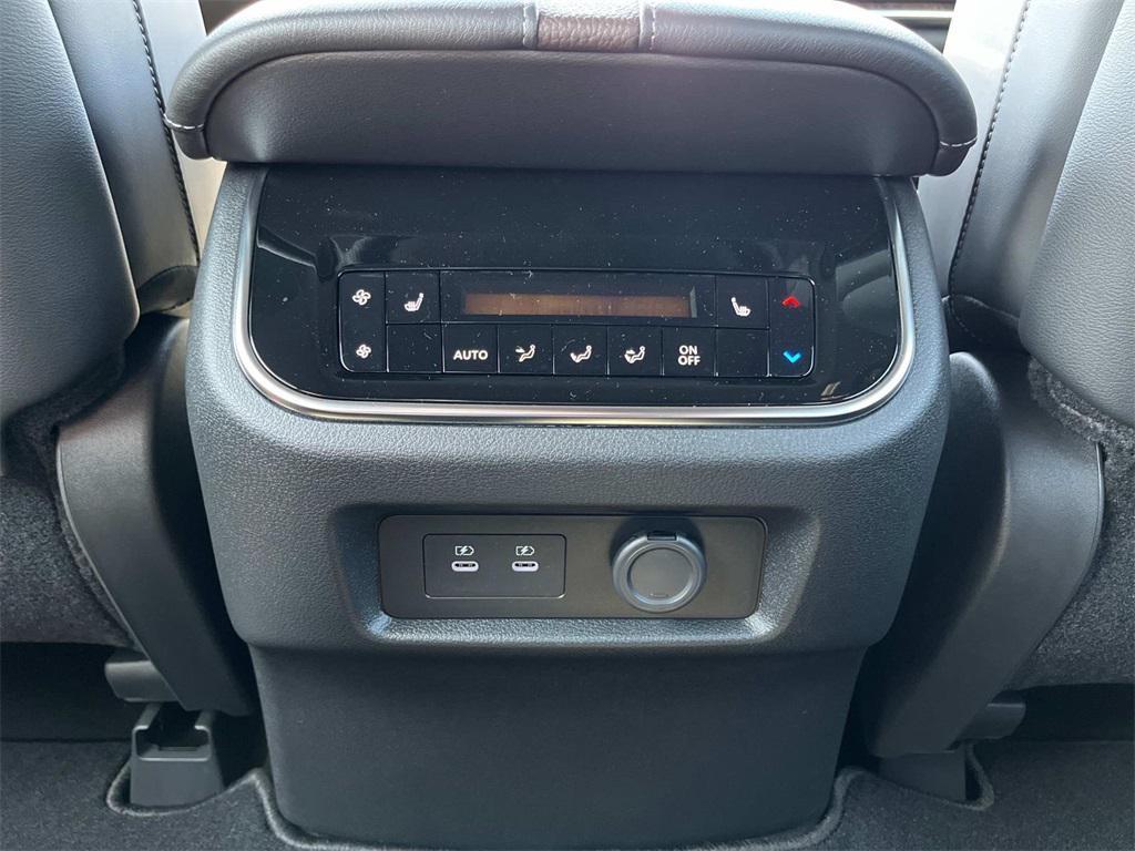 new 2025 Nissan Armada car, priced at $78,863
